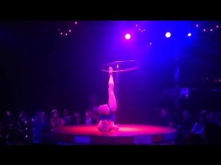 elena lev contortion with hula-hoops